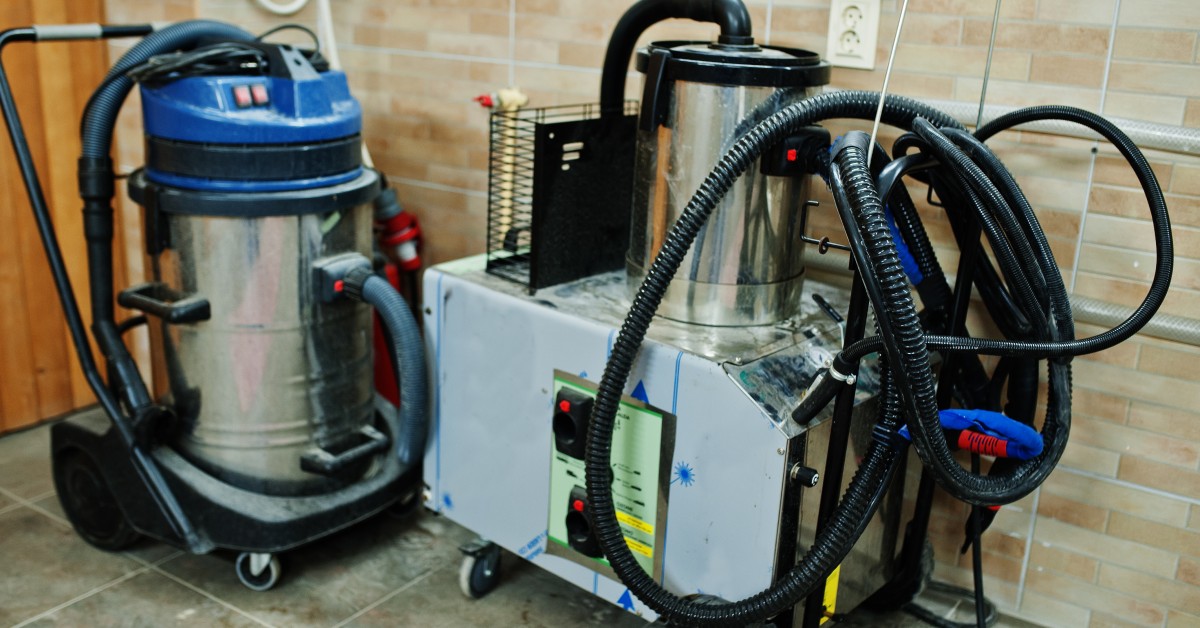 Utensilios y máquinas necesarias para la limpieza después de obra